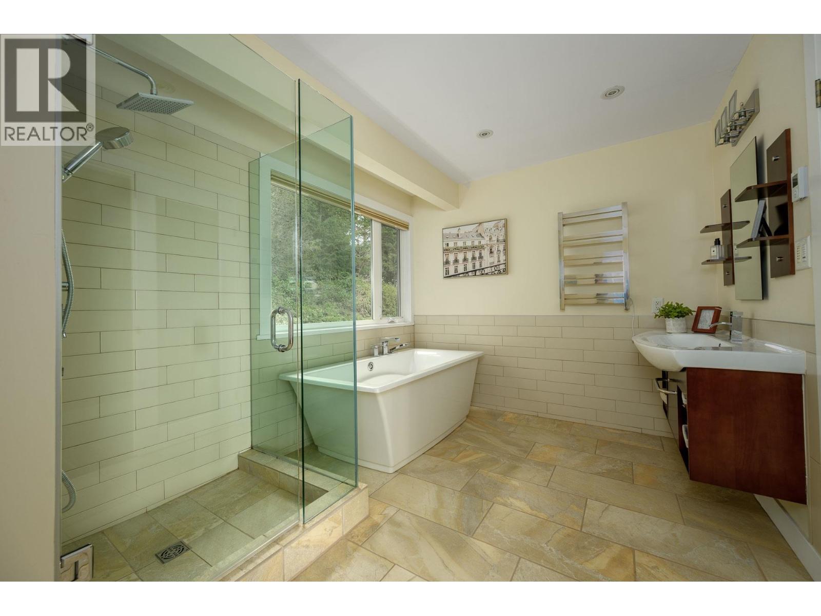 4827 Northwood Place, West Vancouver, British Columbia  V7S 3C5 - Photo 20 - R3113905