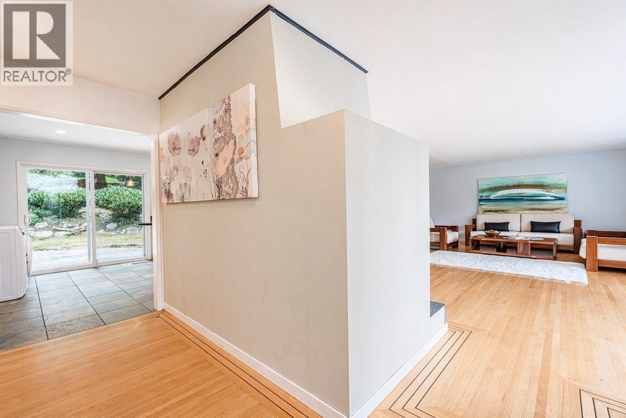 4037 Ripple Road, West Vancouver, British Columbia  V7V 3L1 - Photo 12 - R3116087