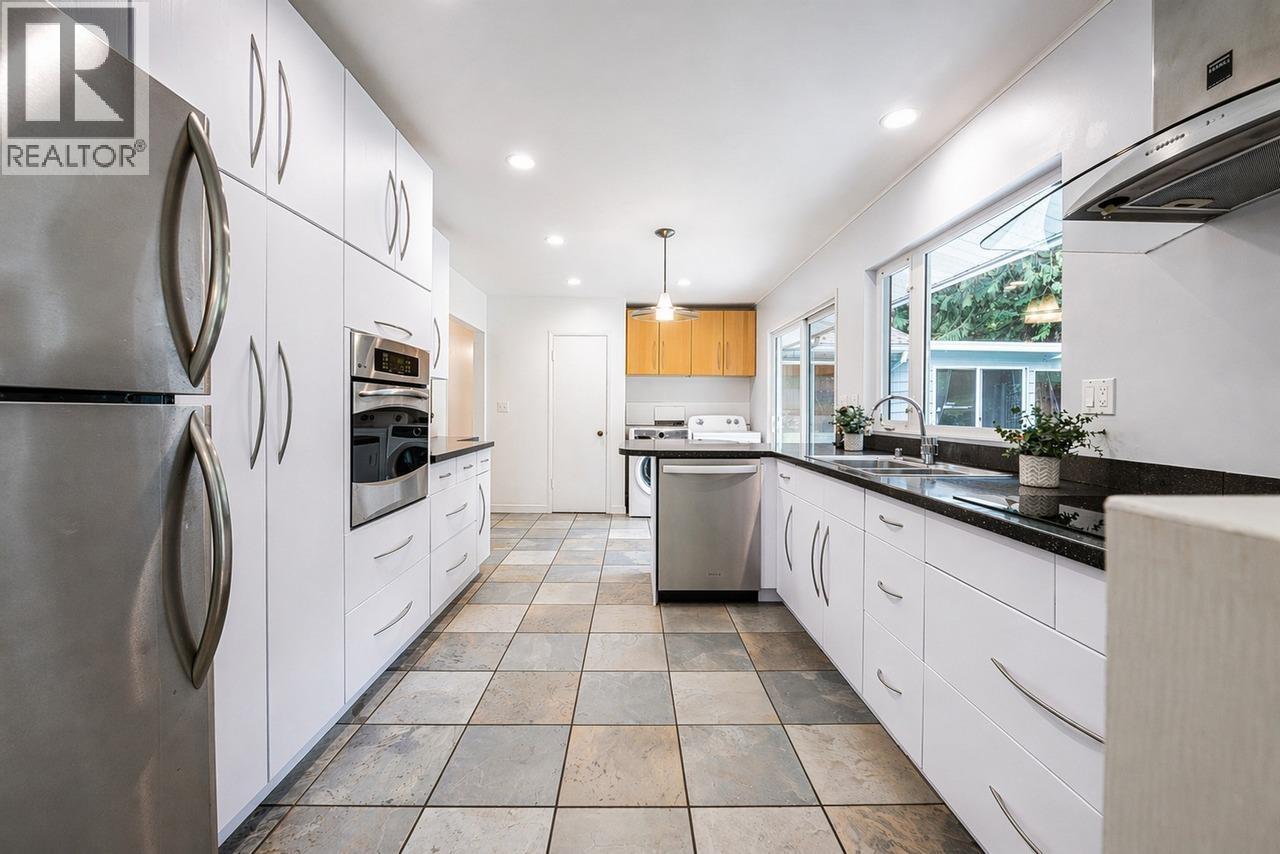 4037 Ripple Road, West Vancouver, British Columbia  V7V 3L1 - Photo 9 - R3116087