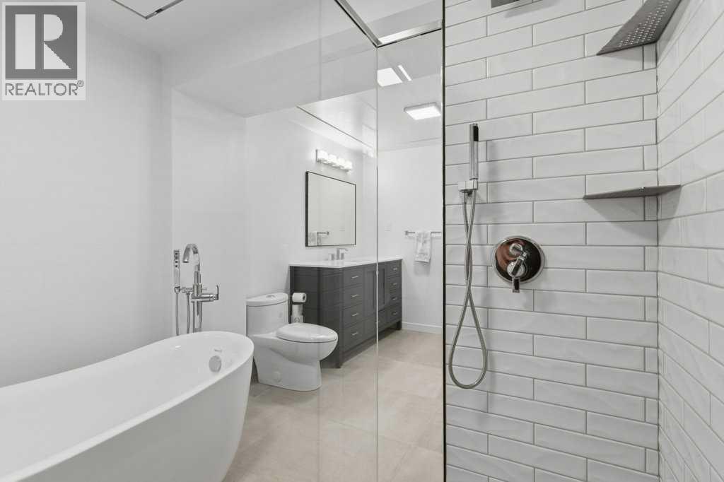 536 Woodhill Place Sw, Calgary, Alberta  T2W 3L5 - Photo 39 - A2299102