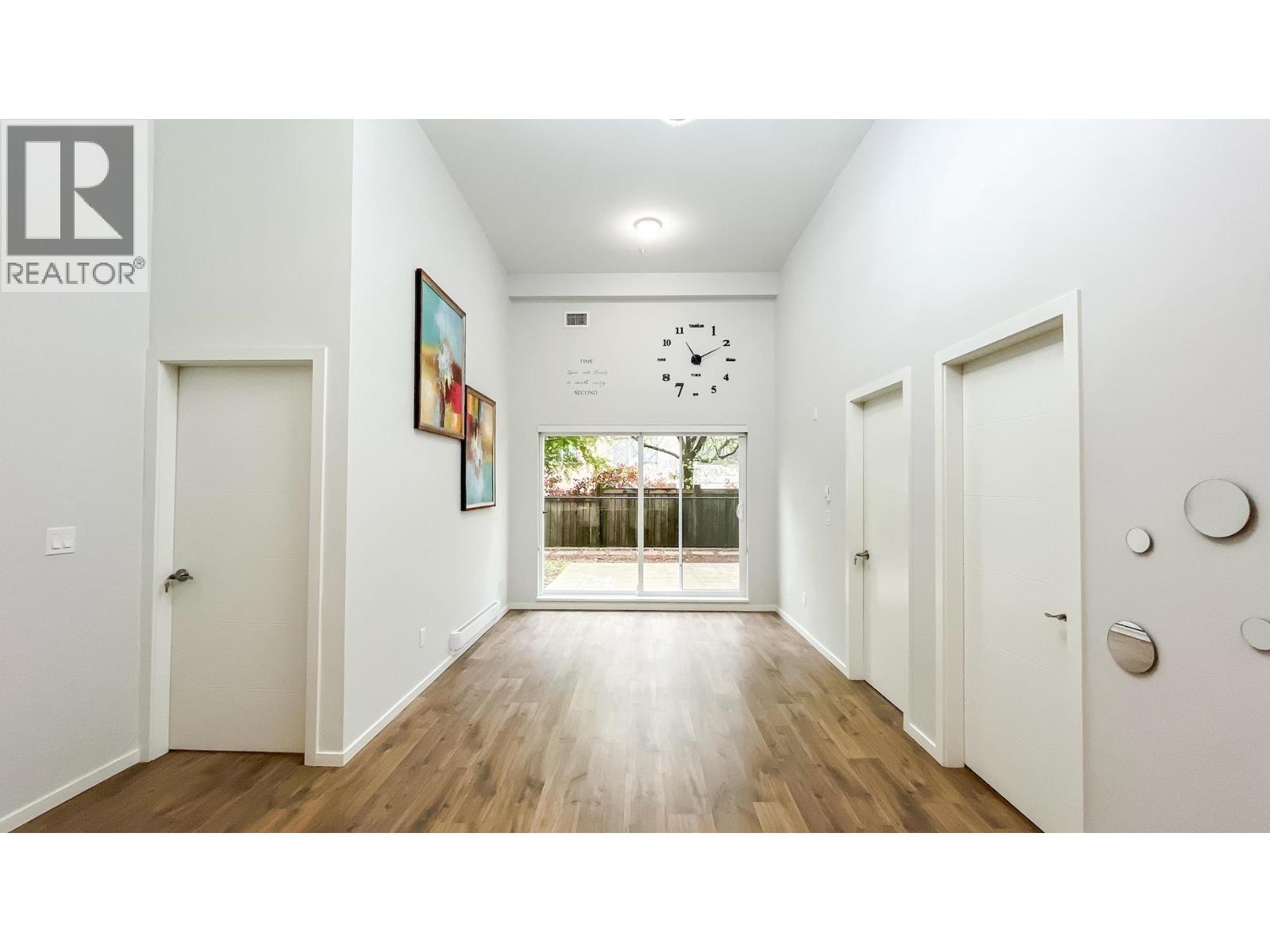 108 6283 KINGSWAY, burnaby, British Columbia