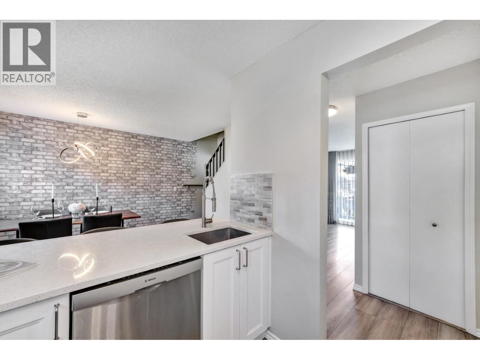 12 3410 Coast Meridian Road, Port Coquitlam, British Columbia  V3B 6X3 - Photo 6 - R3117921