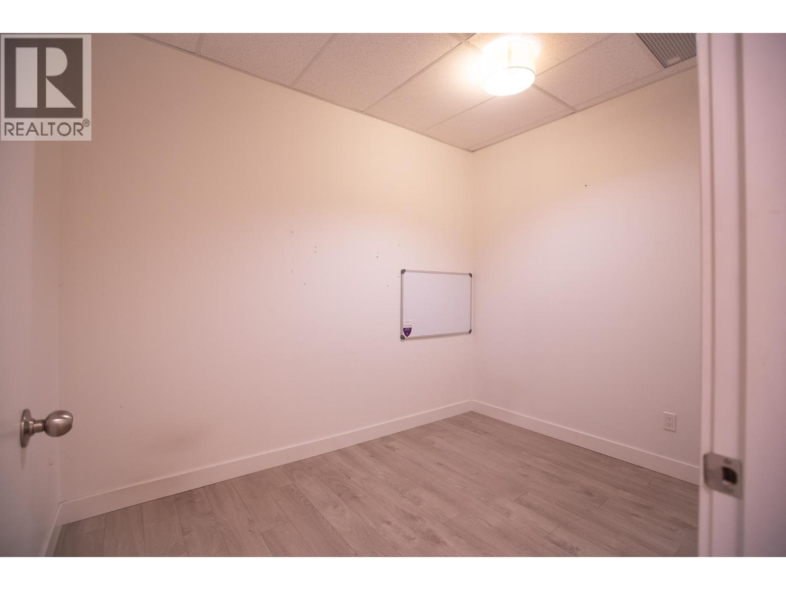 103 875 Gibsons Way, Gibsons, British Columbia  V0N 1V0 - Photo 12 - C8078367