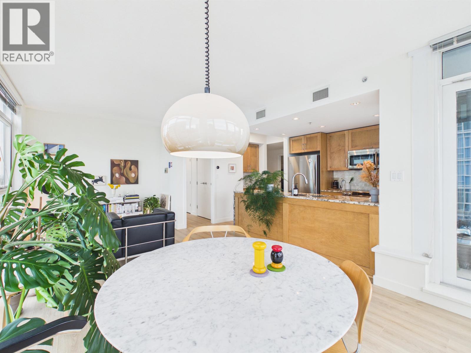 1506 5900 Alderbridge Way, Richmond, British Columbia  V6X 0B6 - Photo 17 - R3117065