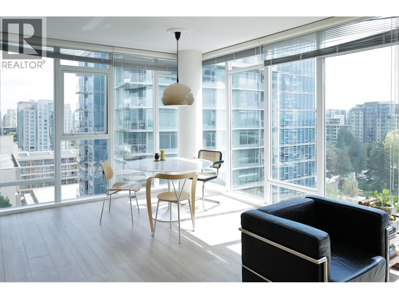 1506 5900 ALDERBRIDGE WAY, Richmond, British Columbia