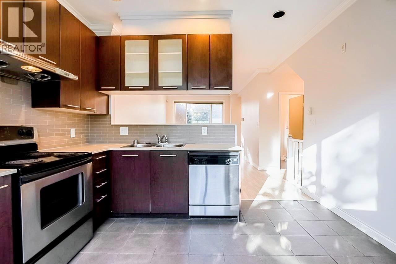12 8088 Spires Gate, Richmond, British Columbia  V6Y 4J6 - Photo 9 - R3118147