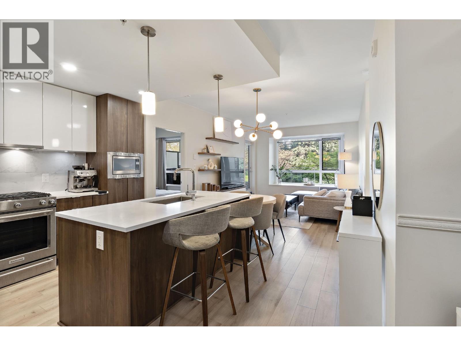 214 2188 MADISON AVENUE, Burnaby, British Columbia
