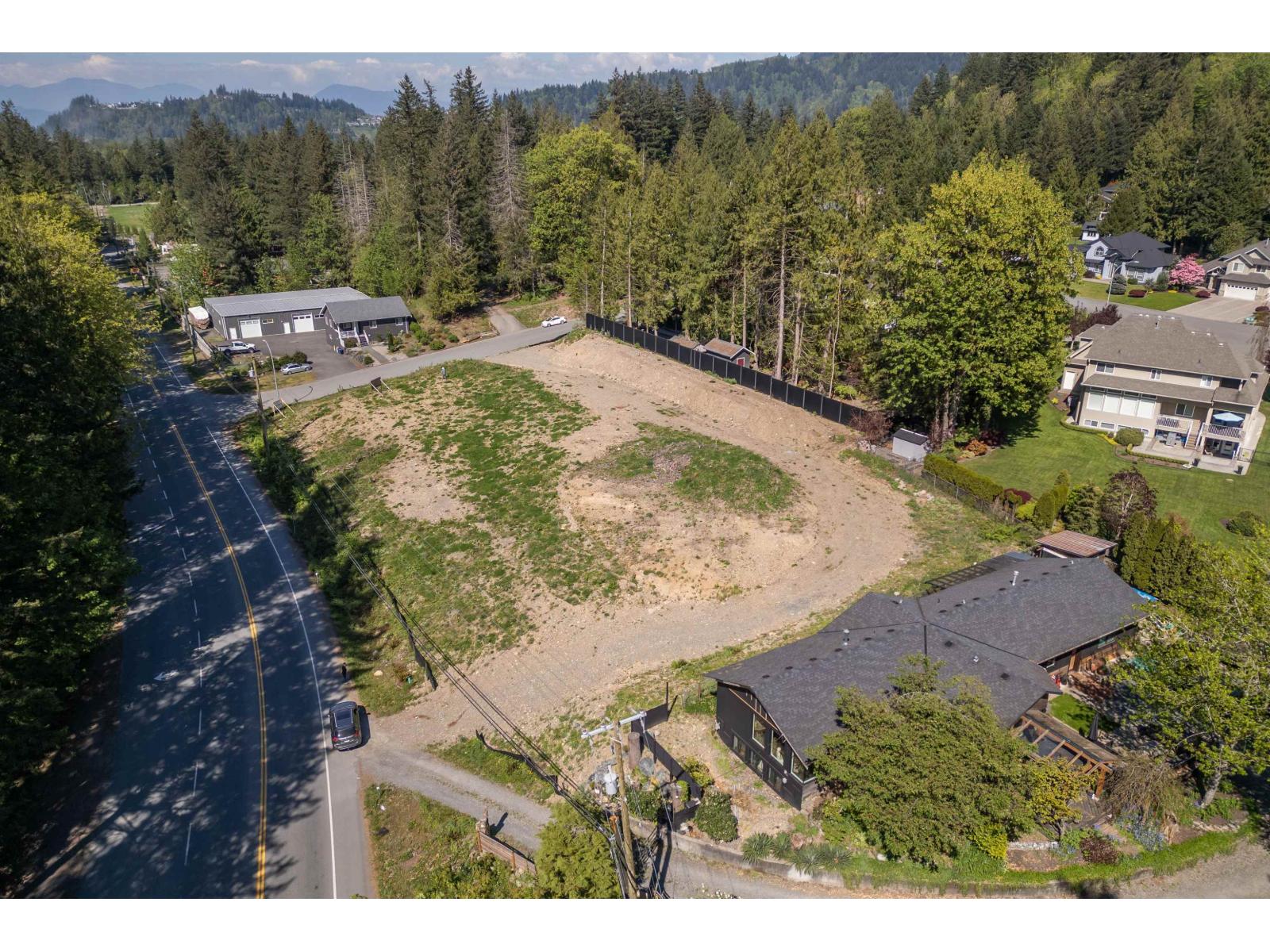 3636 Columbia Valley Road, Cultus Lake North, Cultus Lake, British Columbia  V2R 5A3 - Photo 4 - R3115798