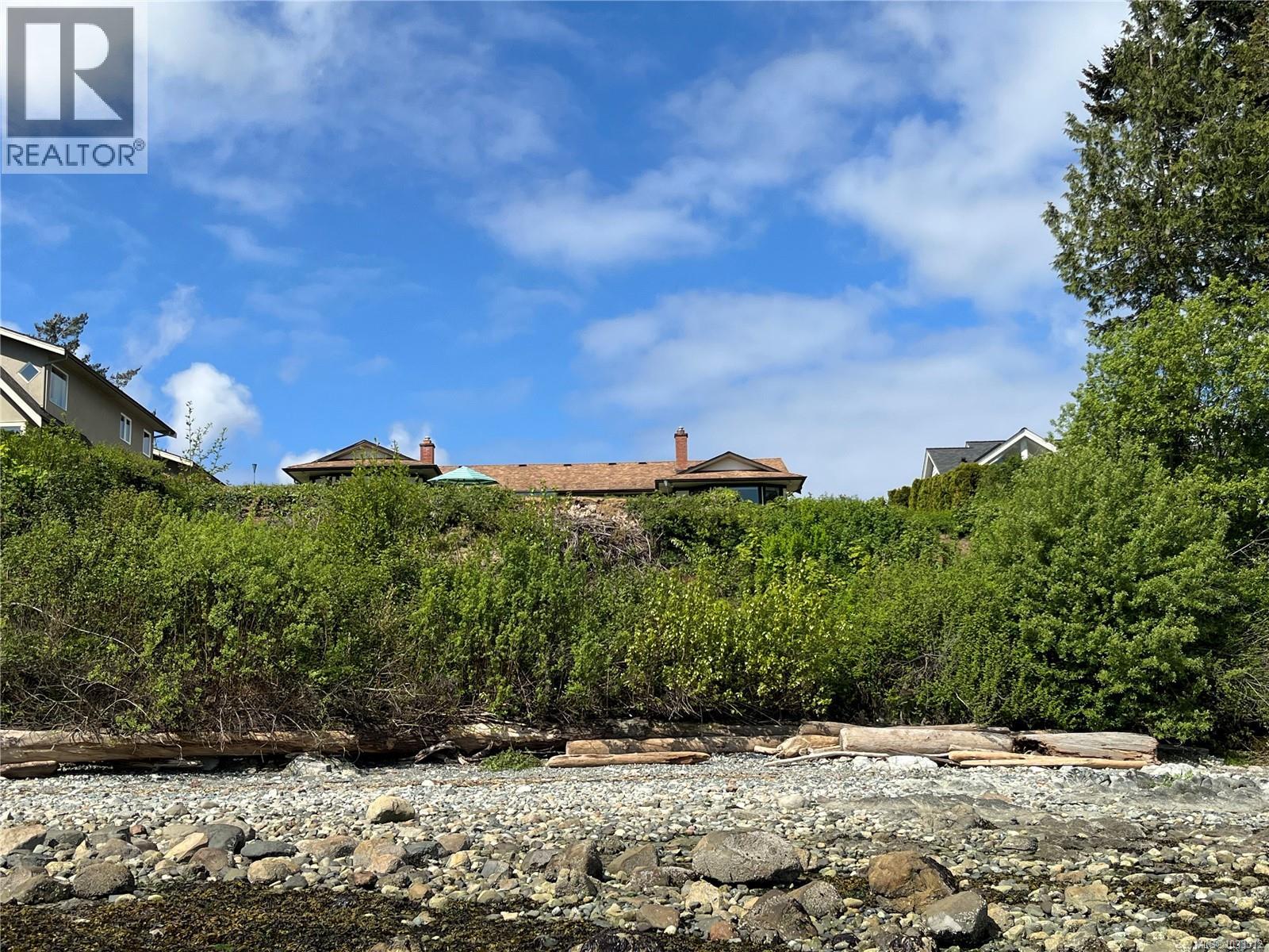 8877 Lochside Dr, North Saanich, British Columbia  V8L 1N1 - Photo 19 - 1033512
