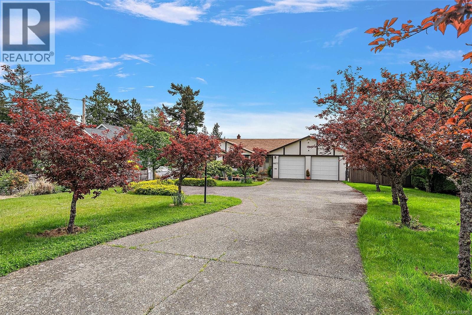 8877 Lochside Dr, North Saanich, British Columbia  V8L 1N1 - Photo 4 - 1033512