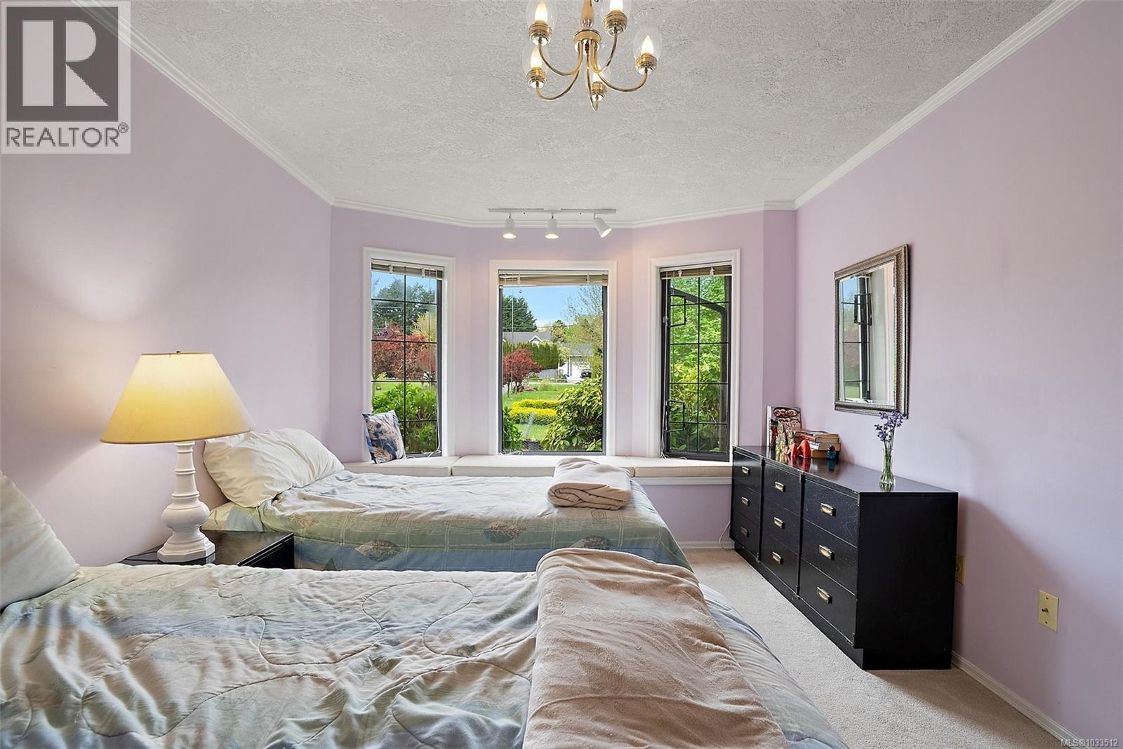 8877 Lochside Dr, North Saanich, British Columbia  V8L 1N1 - Photo 55 - 1033512