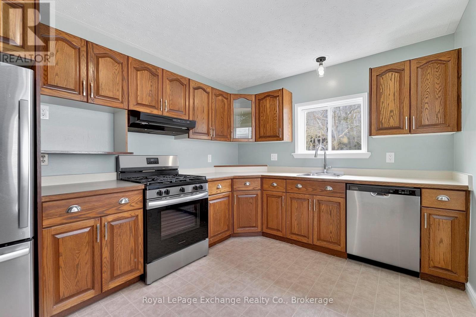 672 Stewart Drive, Kincardine, Ontario  N2Z 3B3 - Photo 10 - X13066674
