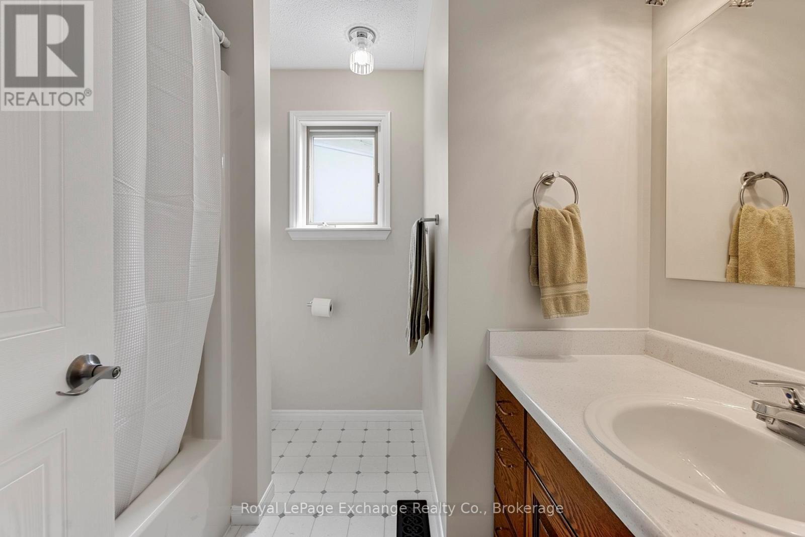 672 Stewart Drive, Kincardine, Ontario  N2Z 3B3 - Photo 21 - X13066674