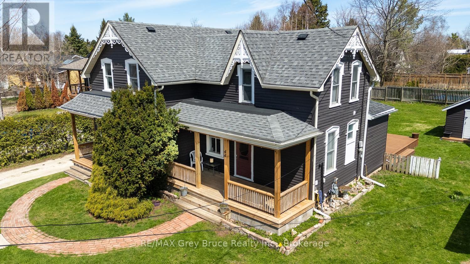 44 Alice Street W, Blue Mountains, Ontario  N0H 2P0 - Photo 2 - X13066714