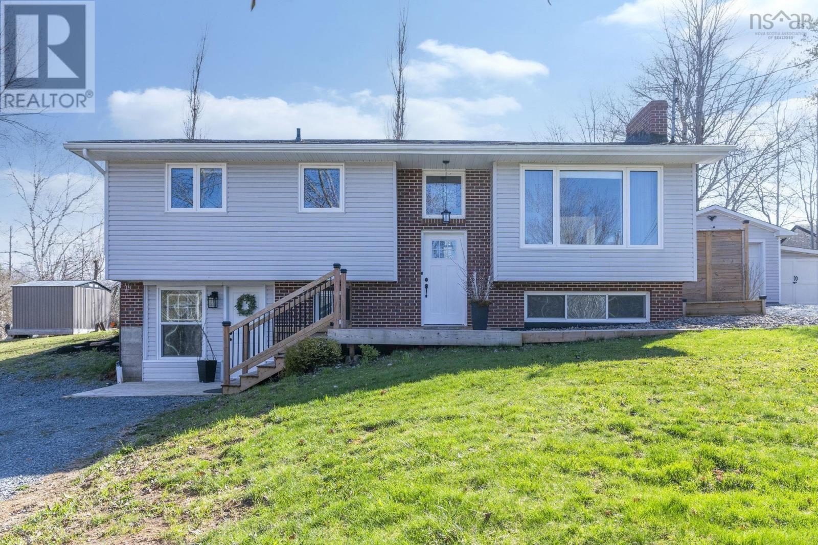 13 Logan Drive, Lantz, Nova Scotia