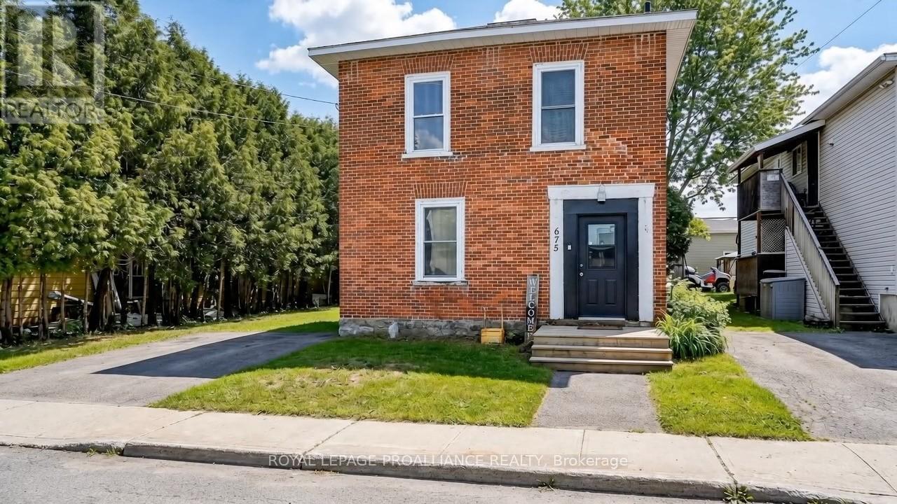 675 Zaire Street, Prescott, Ontario  K0E 1T0 - Photo 1 - X12893514