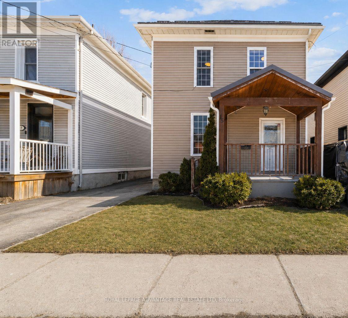 15 Kent Street, Smiths Falls, Ontario  K7A 1B5 - Photo 1 - X12936096