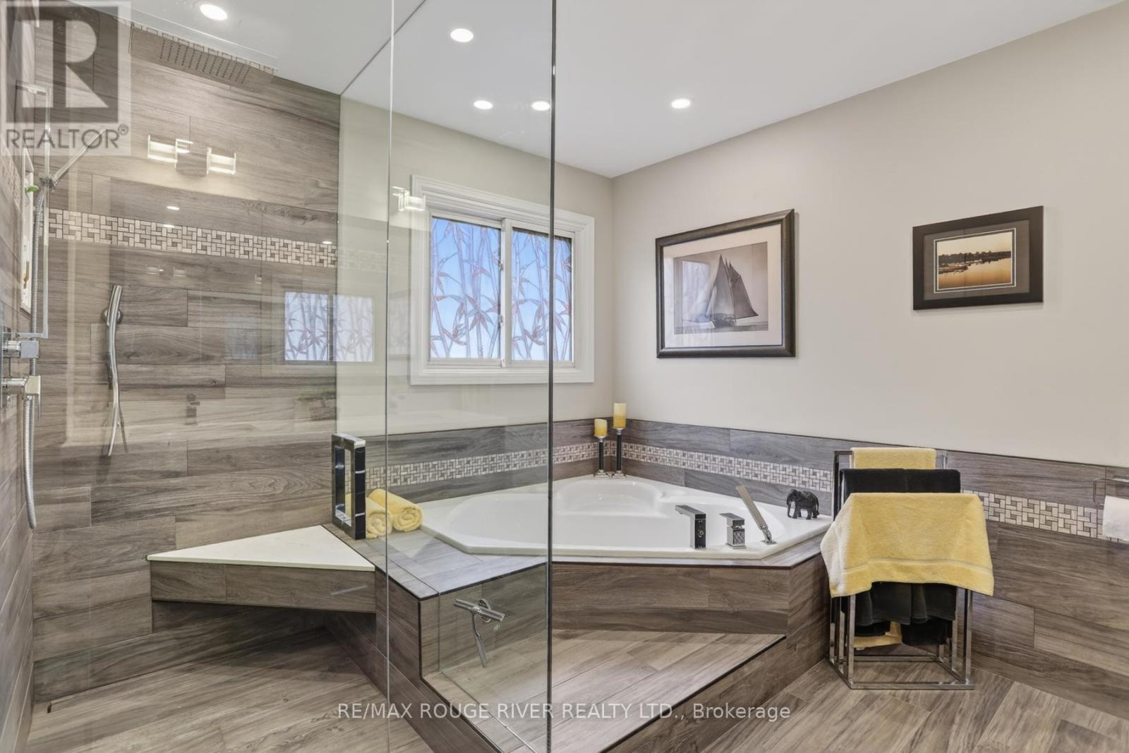 84 Silverbirch Place, Whitby, Ontario  L1R 1X5 - Photo 26 - E13063644