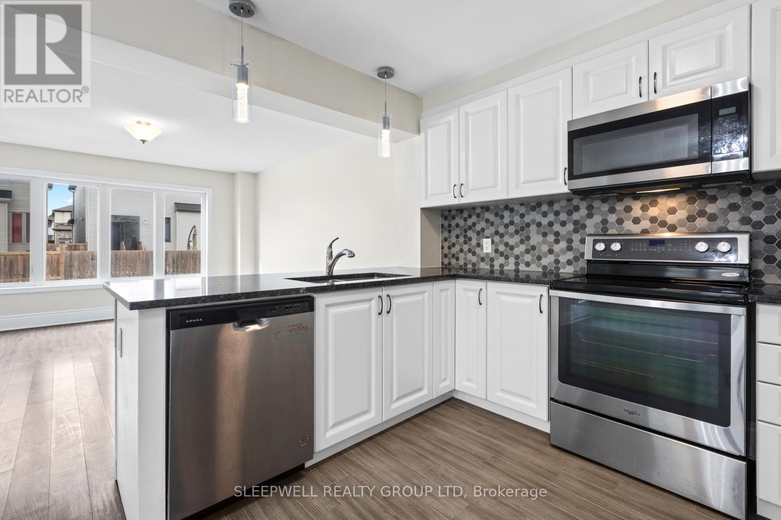 320 Lipizzaner Street, Ottawa, Ontario  K2S 0X9 - Photo 11 - X12868858
