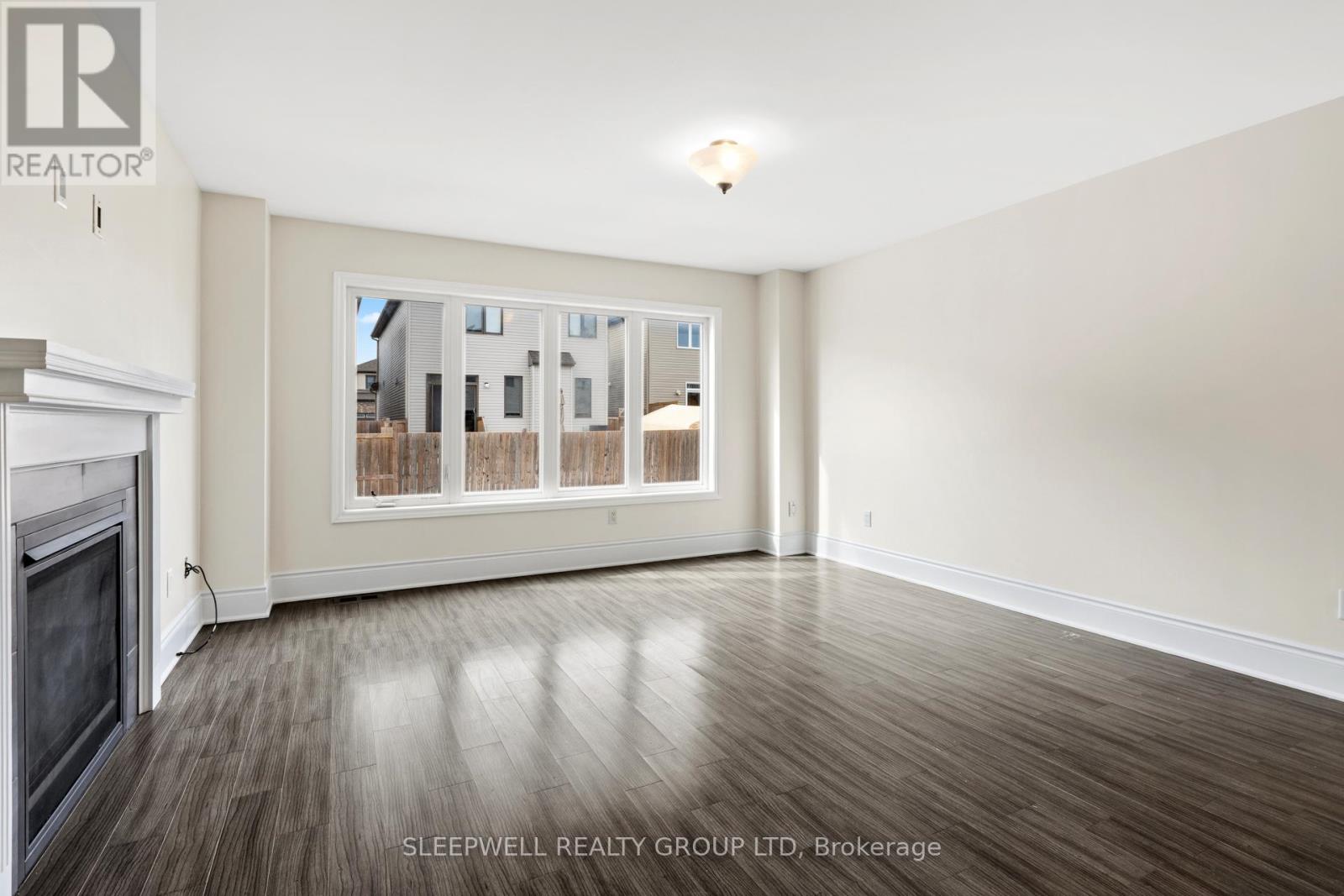 320 Lipizzaner Street, Ottawa, Ontario  K2S 0X9 - Photo 8 - X12868858