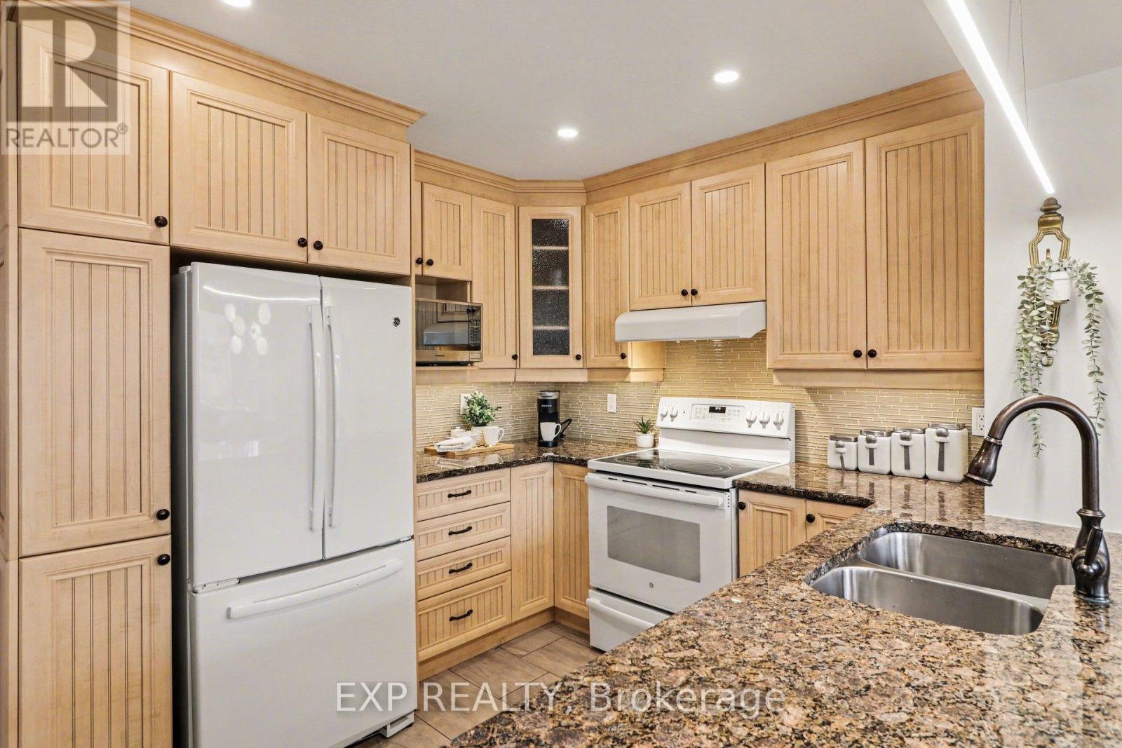 4303 Sunwood Crescent, Ottawa, Ontario  K1J 1B8 - Photo 13 - X13065310