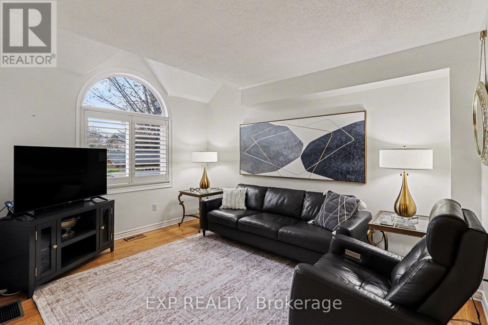4303 Sunwood Crescent, Ottawa, Ontario  K1J 1B8 - Photo 8 - X13065310