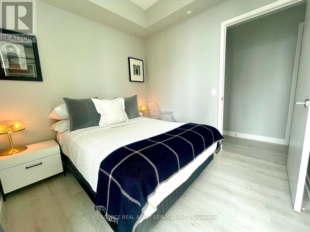 2206 - 33 Helendale Avenue, Toronto, Ontario  M4R 0A4 - Photo 8 - C13039214