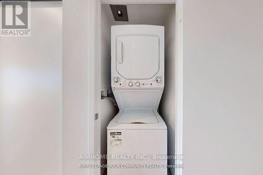 2317 - 20 Edward Street, Toronto, Ontario  M5G 1C9 - Photo 11 - C12998684