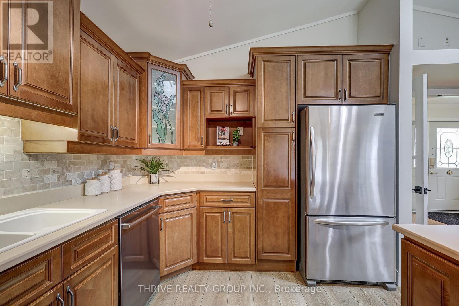 6509 Longwoods Road, Southwest Middlesex, Ontario  N0L 1T0 - Photo 14 - X13066608