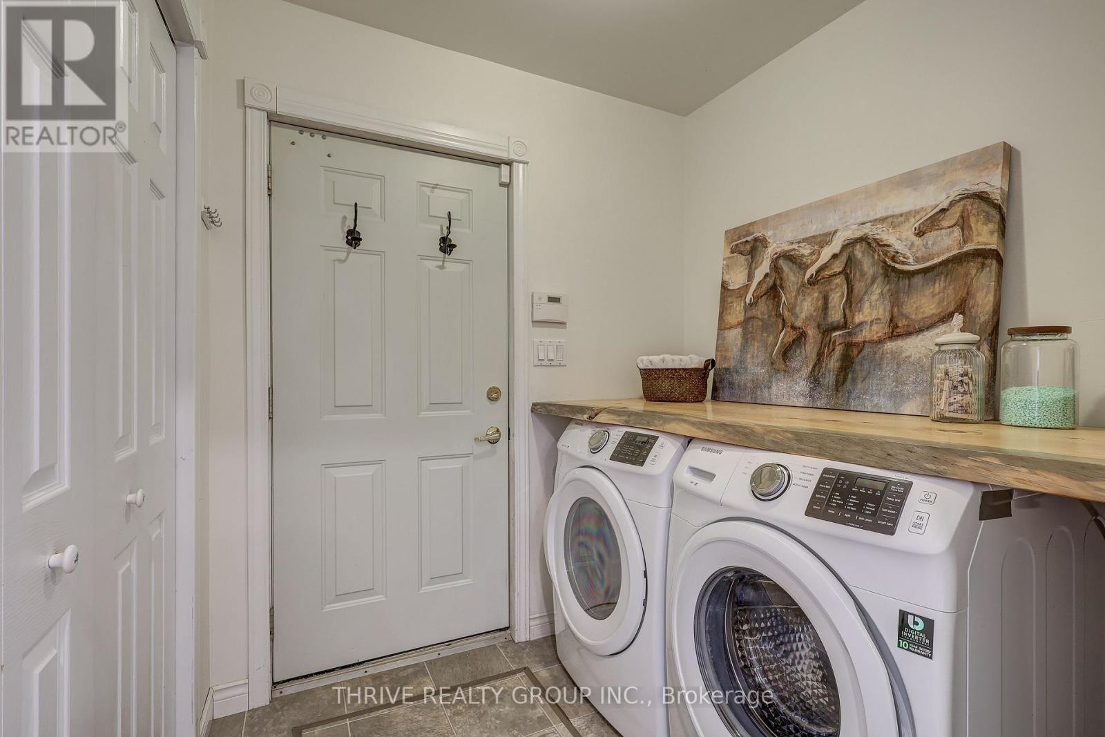 6509 Longwoods Road, Southwest Middlesex, Ontario  N0L 1T0 - Photo 15 - X13066608