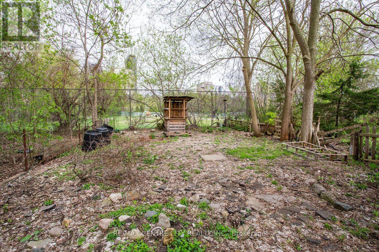 49 Wilson Avenue, London North, Ontario  N6H 1X2 - Photo 5 - X13066688