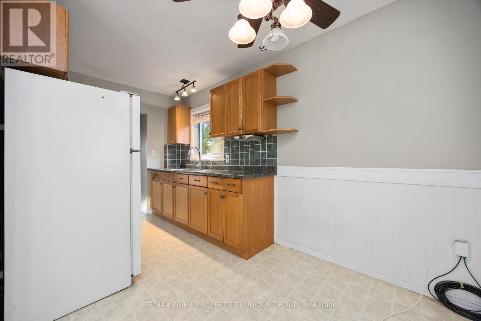 124 Fairview Place, Sarnia, Ontario  N7S 4E1 - Photo 11 - X13066744