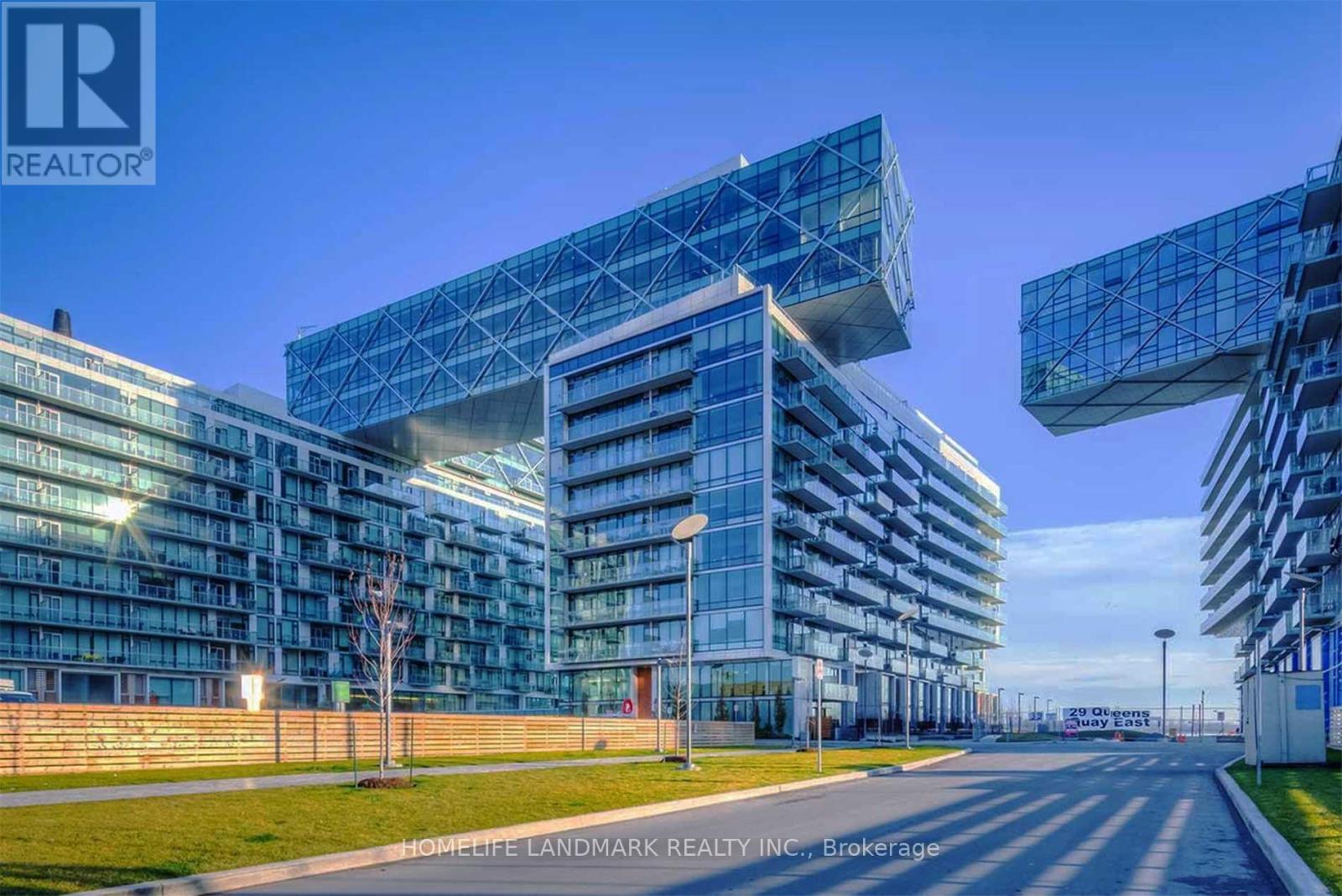 1019 - 29 QUEENS QUAY E, Toronto, Ontario