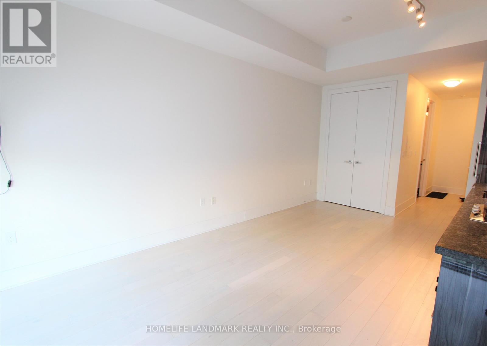 1019 - 29 Queens Quay E, Toronto, Ontario  M5E 0A4 - Photo 10 - C13066554