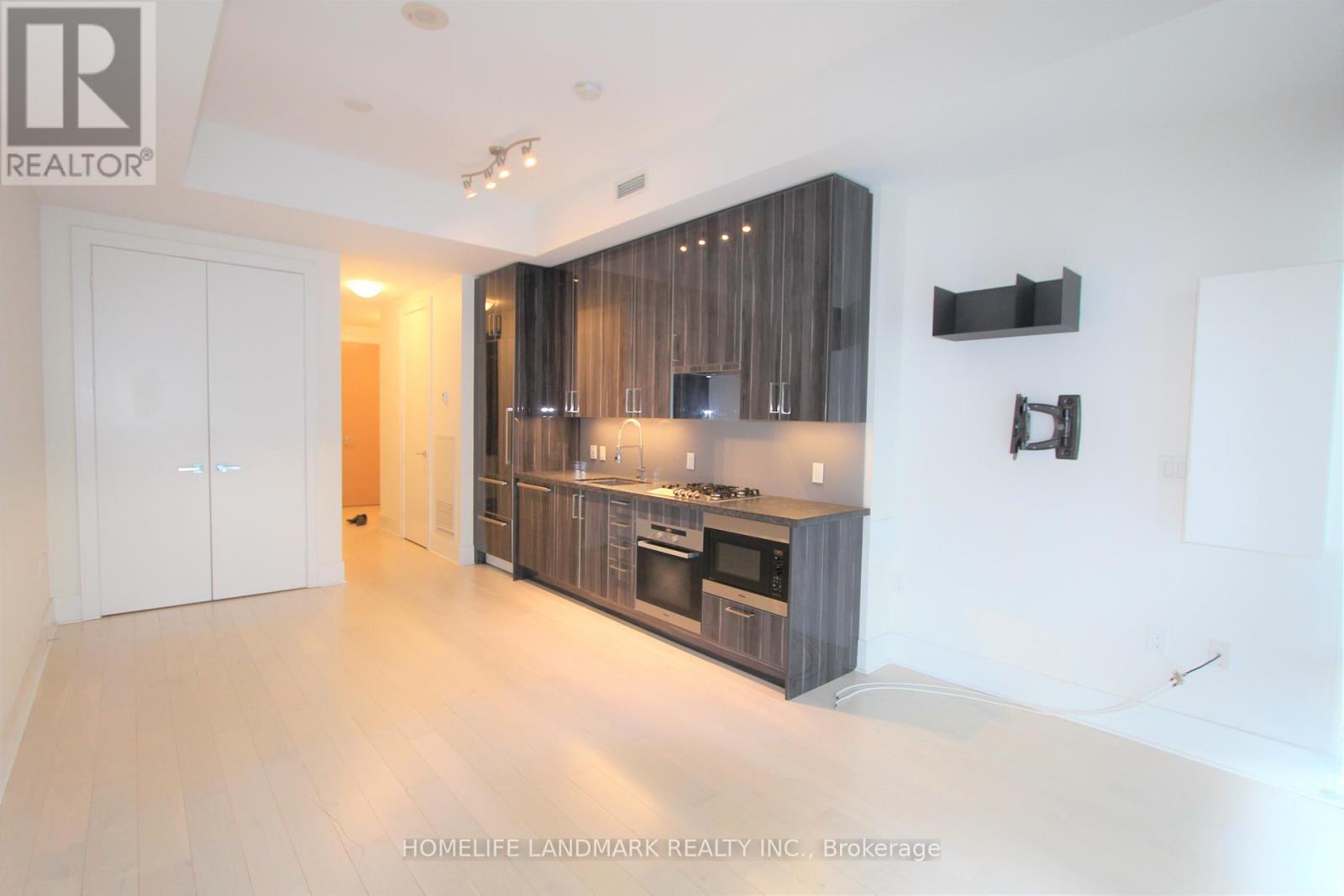 1019 - 29 Queens Quay E, Toronto, Ontario  M5E 0A4 - Photo 4 - C13066554