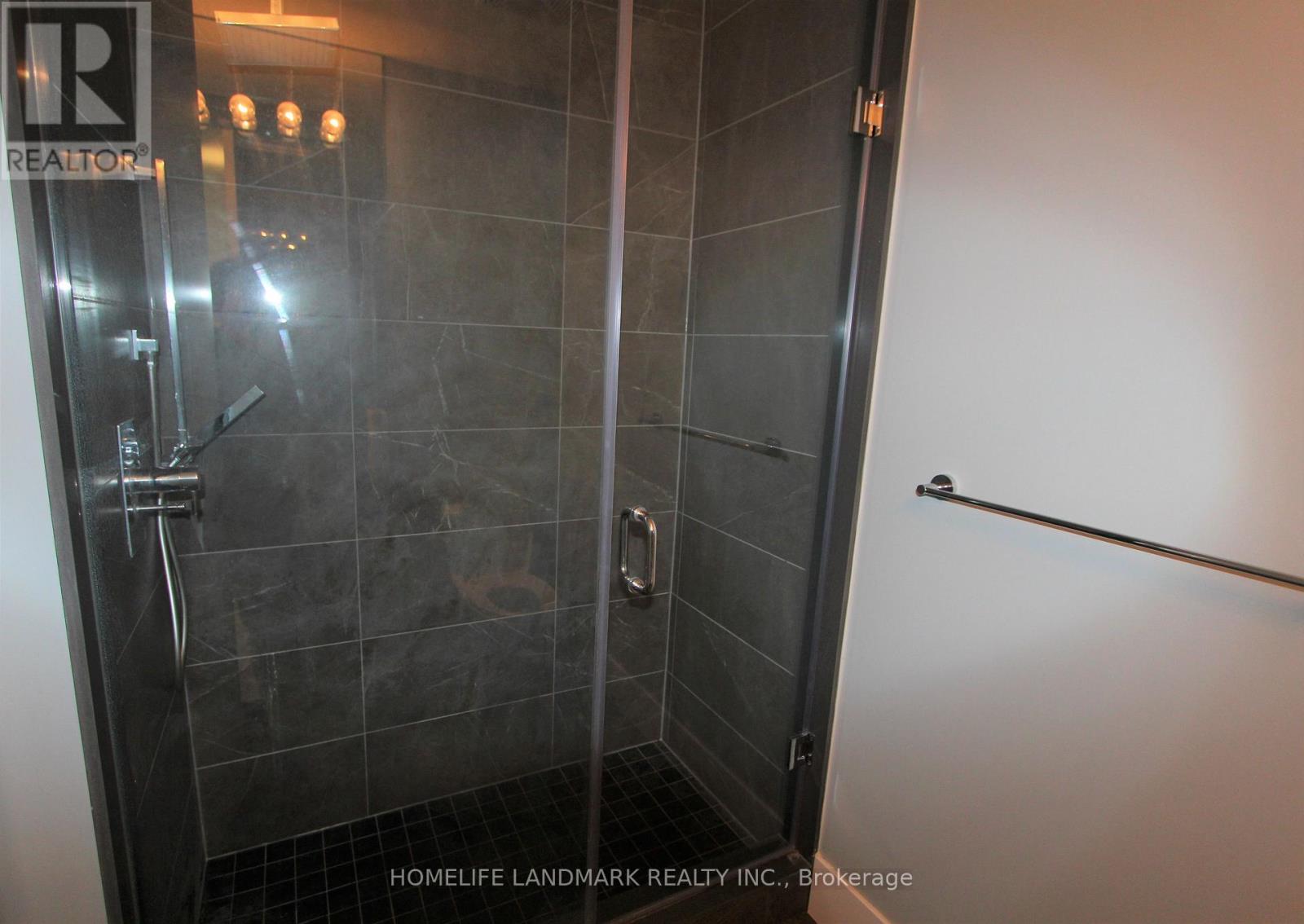 1019 - 29 Queens Quay E, Toronto, Ontario  M5E 0A4 - Photo 9 - C13066554