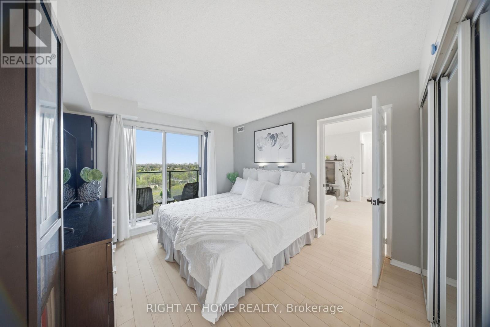 1915 - 233 Beecroft Road, Toronto, Ontario  M2N 6Z9 - Photo 10 - C13066664