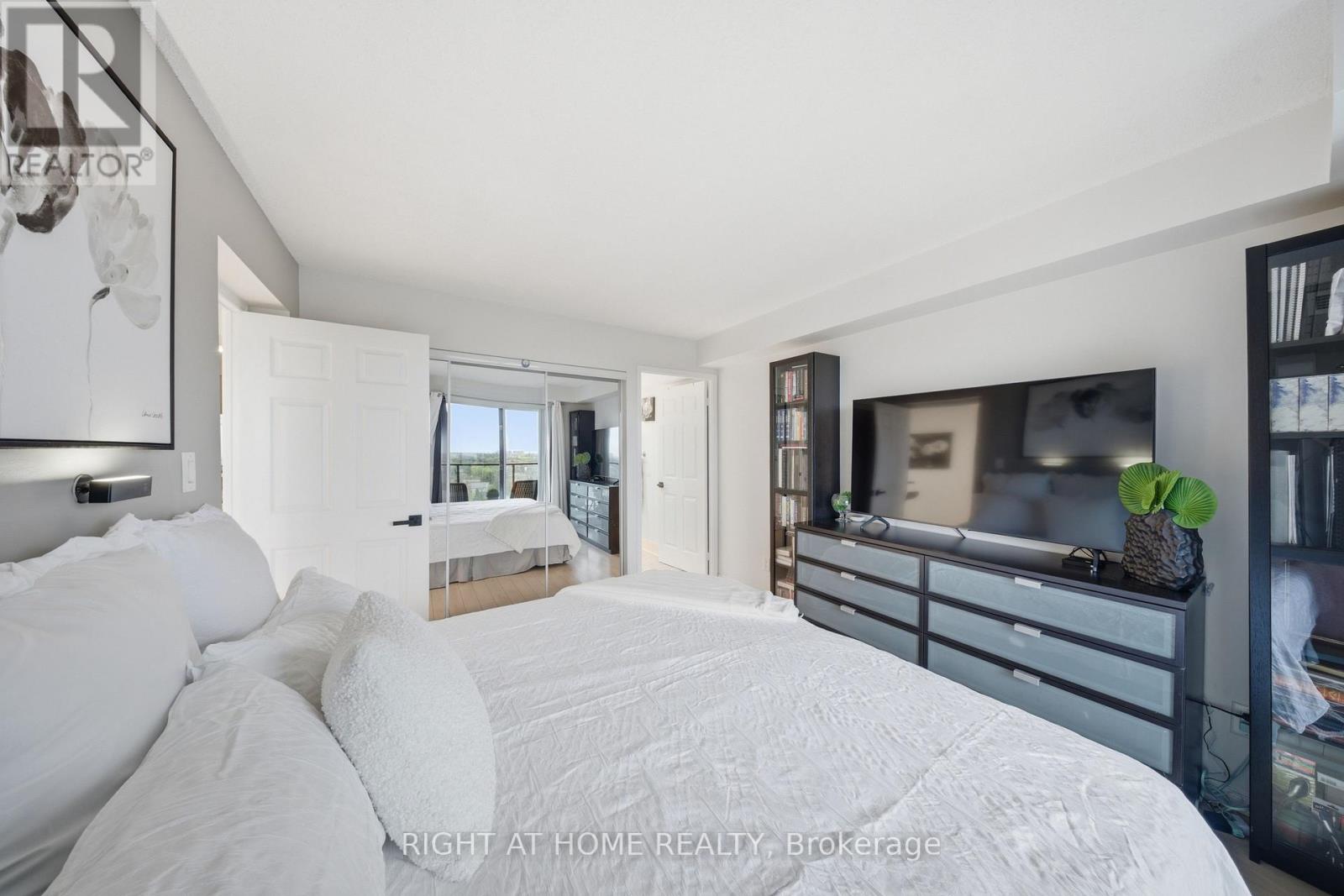1915 - 233 Beecroft Road, Toronto, Ontario  M2N 6Z9 - Photo 11 - C13066664