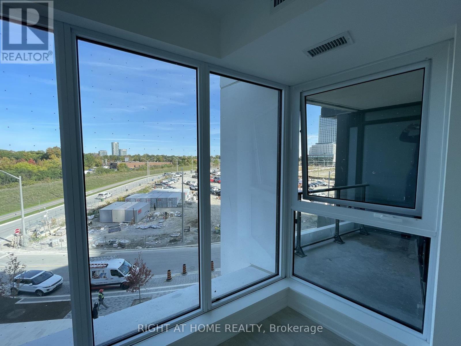 414 - 1 Kyle Lowry Road, Toronto, Ontario  M3C 1H7 - Photo 7 - C13066720