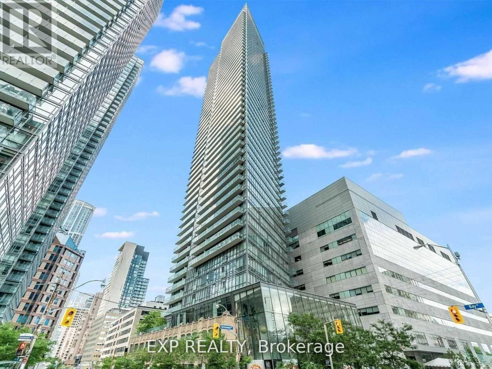 1510 - 832 BAY STREET, Toronto, Ontario
