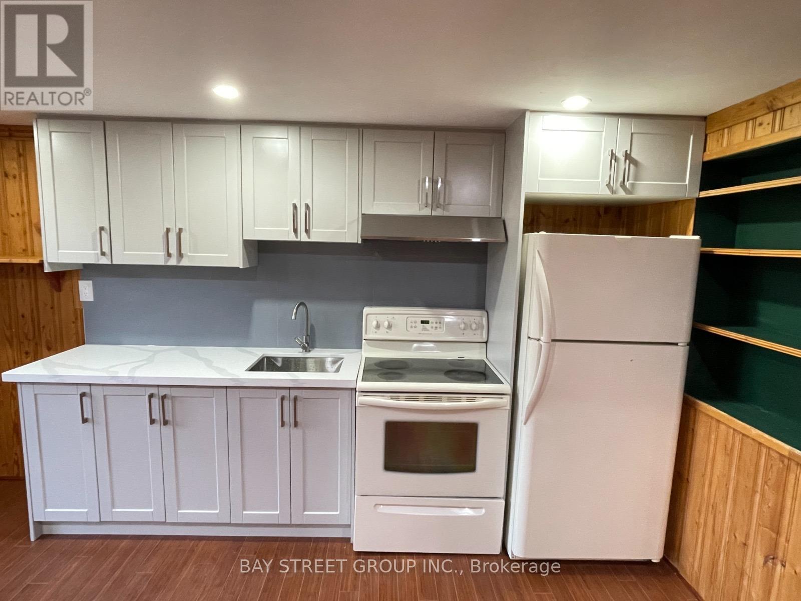 Bsmt - 882 Southdown Drive, Oshawa, Ontario  L1H 7Z6 - Photo 2 - E13066656