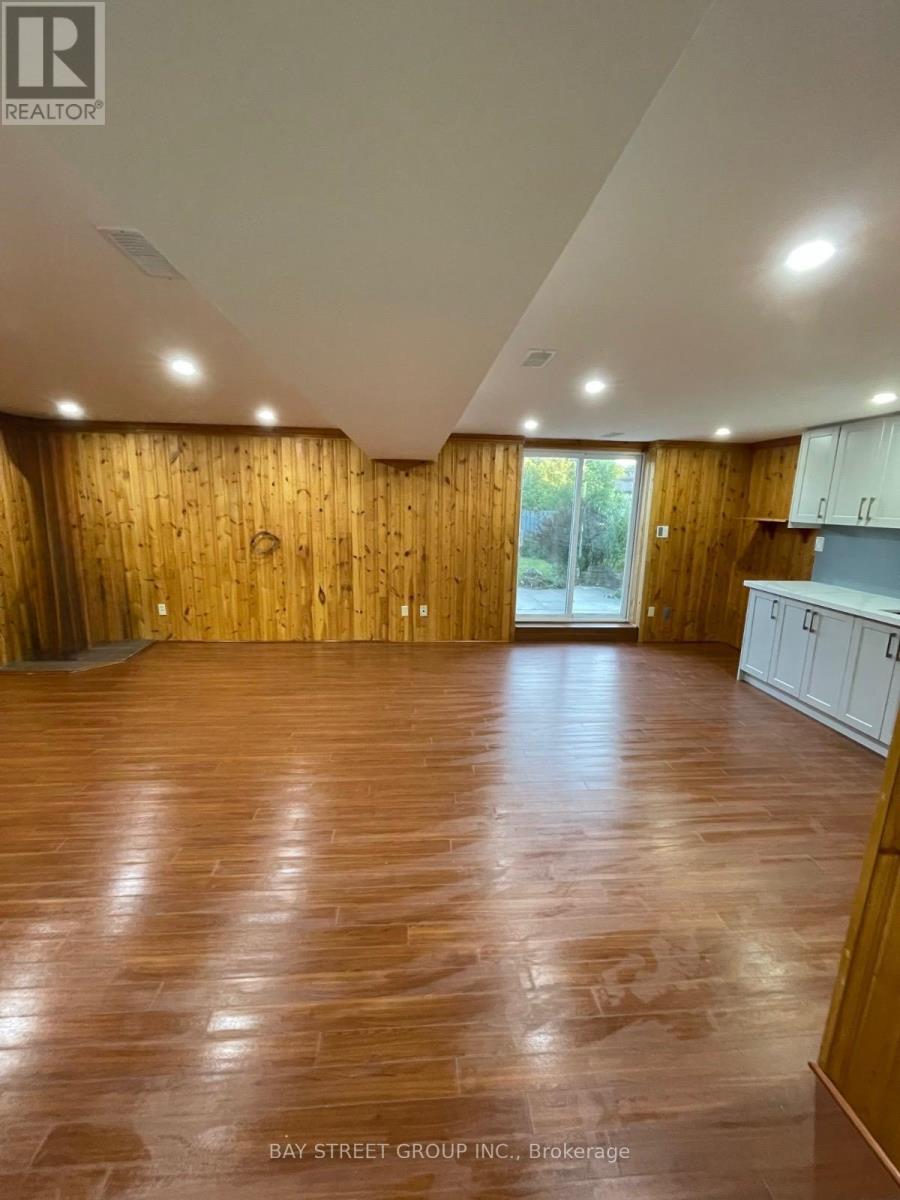 Bsmt - 882 Southdown Drive, Oshawa, Ontario  L1H 7Z6 - Photo 8 - E13066656