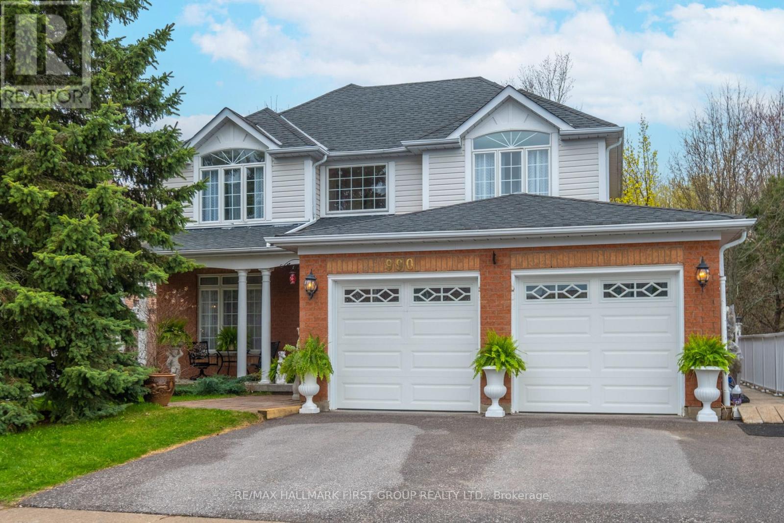 990 GLENBOURNE DRIVE, Oshawa, Ontario