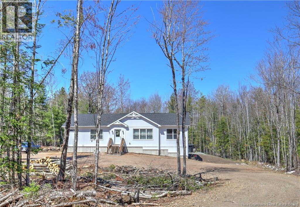 124 Diamond Square Road, Fredericton Junction, New Brunswick  E5L 1V3 - Photo 1 - NB138363