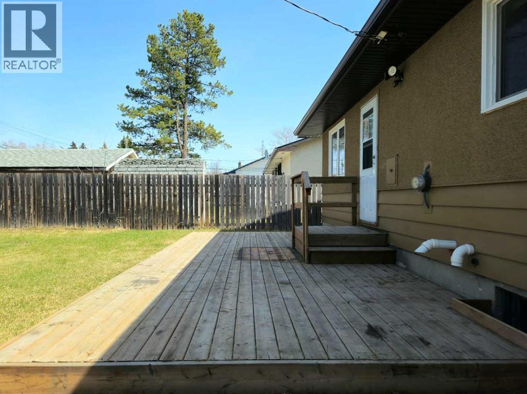 4924 39 Street, Innisfail, Alberta  T4G 1J2 - Photo 47 - A2306928