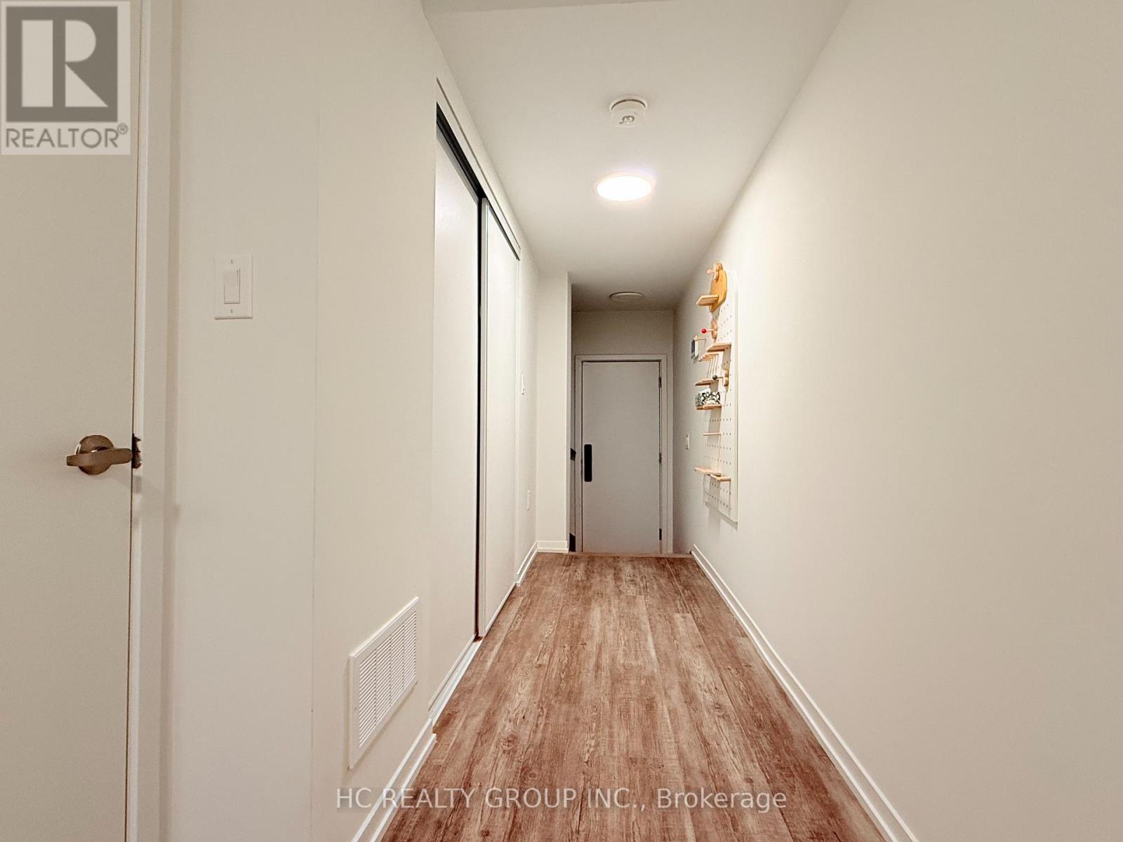 38 Matawin Lane, Richmond Hill, Ontario  L4B 0H8 - Photo 3 - N13066556