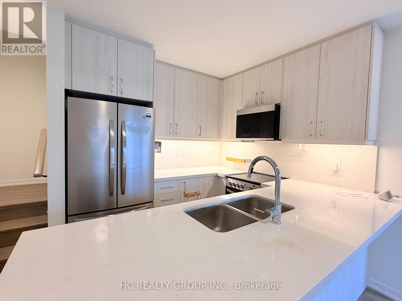 38 Matawin Lane, Richmond Hill, Ontario  L4B 0H8 - Photo 8 - N13066556