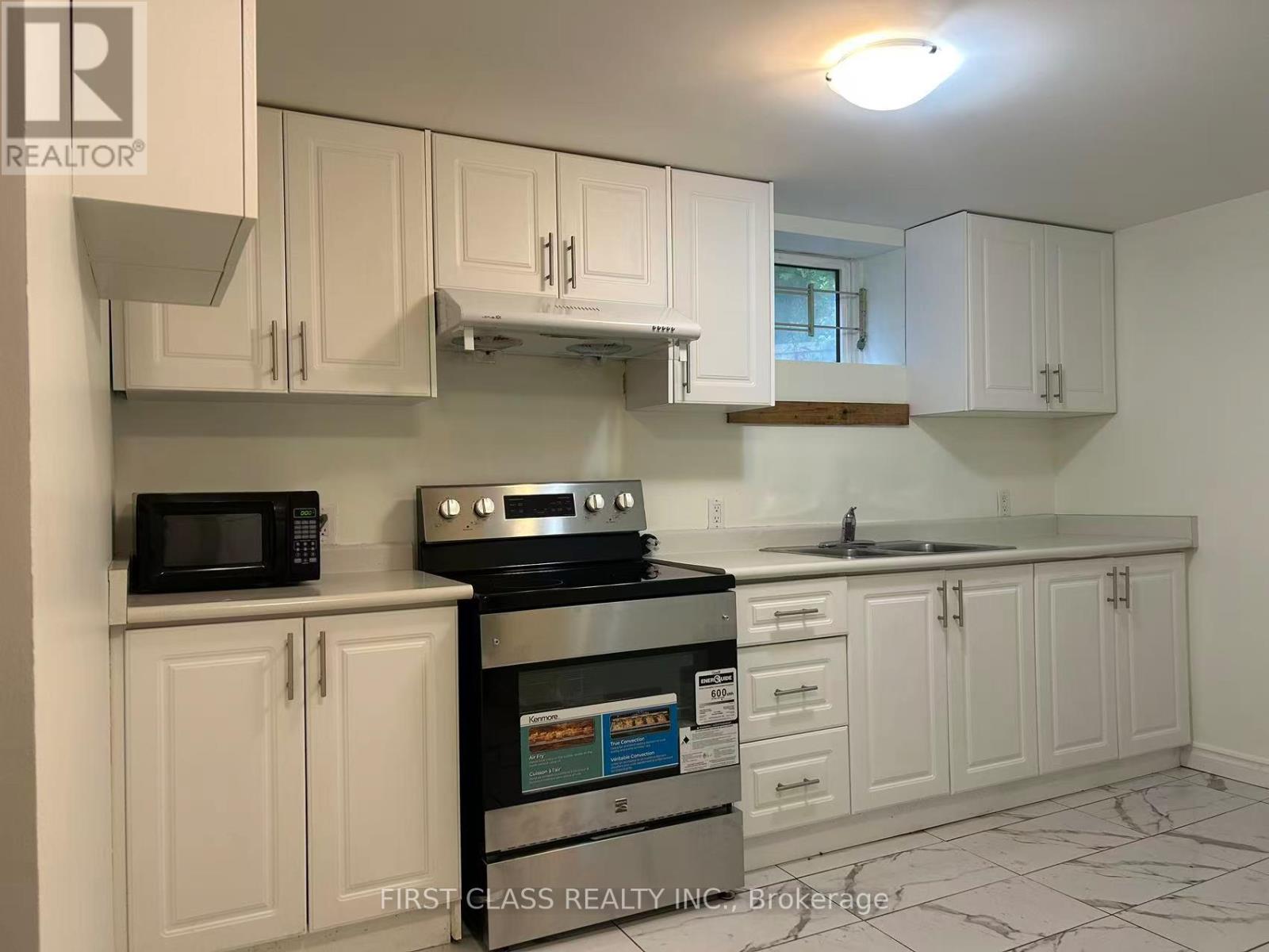448 Elmwood Avenue, Richmond Hill, Ontario  L4C 1M4 - Photo 15 - N13066570