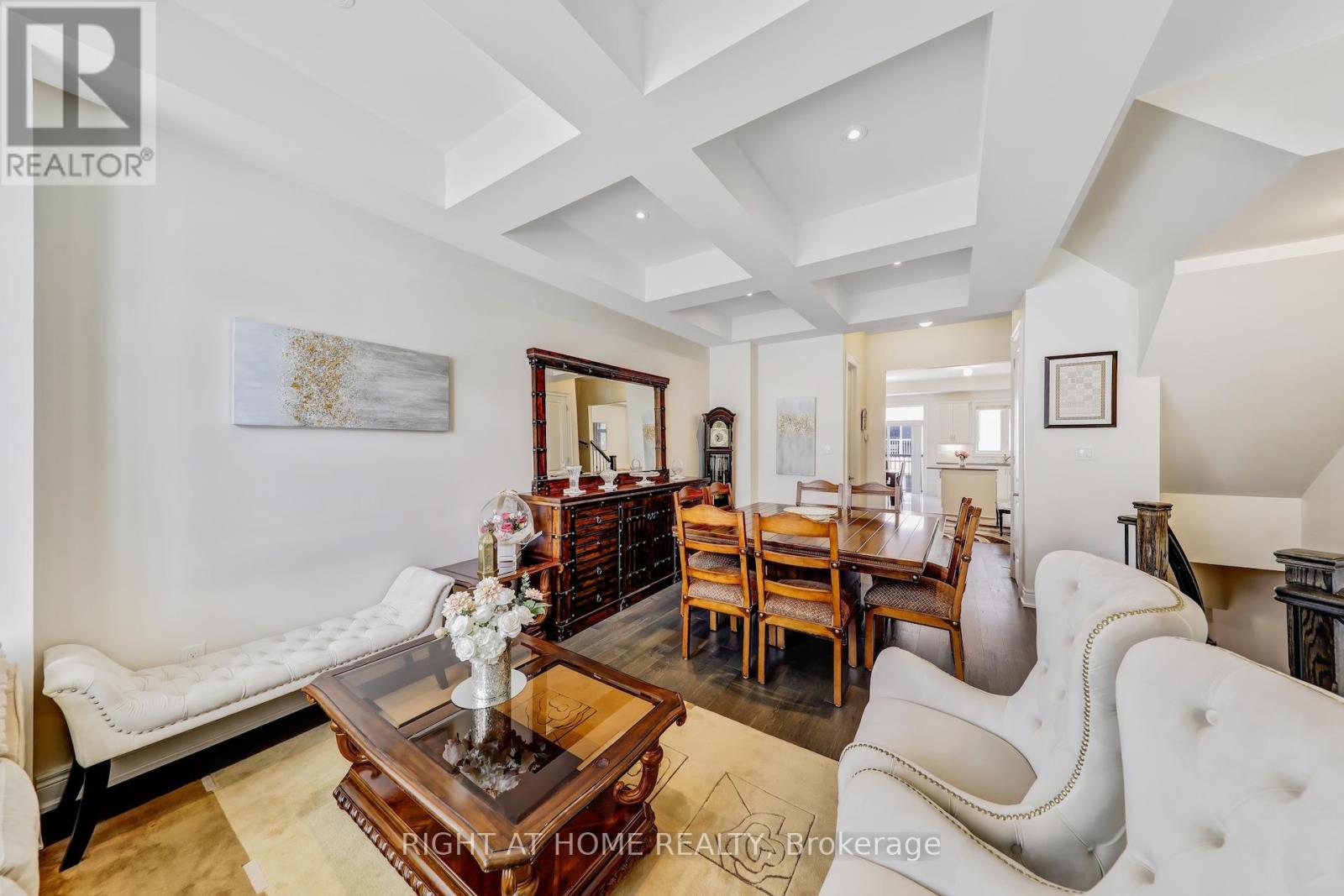 16 Lasalle Lane, Richmond Hill, Ontario  L4C 7V6 - Photo 11 - N13066584