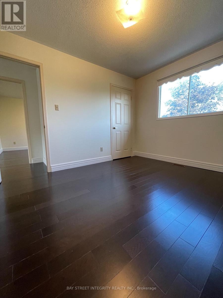 38 Southgate Crescent, Richmond Hill, Ontario  L4B 2E3 - Photo 13 - N13066630
